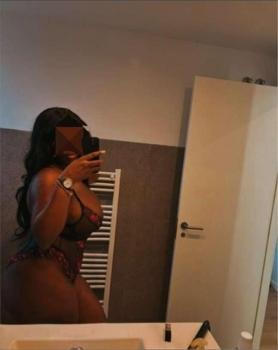 Vanessa Gorge Profonde